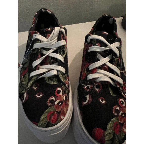 Farm Rio Eye Platform Sneaker - Picture 2 of 9